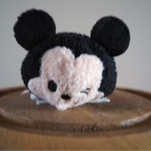 Disney Tsum Tsum Winking Mickey Mouse 3.5”